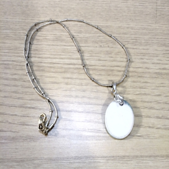 VINTAGE NECKLACE Cottagecore Floral Bird Silvertone Blue - Picture 3 of 5